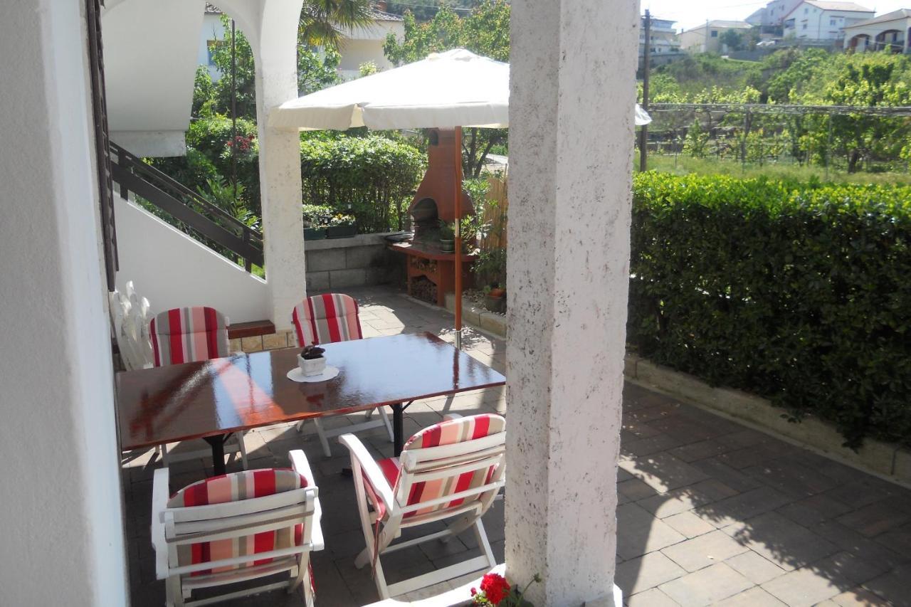Apartment Supetarska Draga - Donja 5030A エクステリア 写真