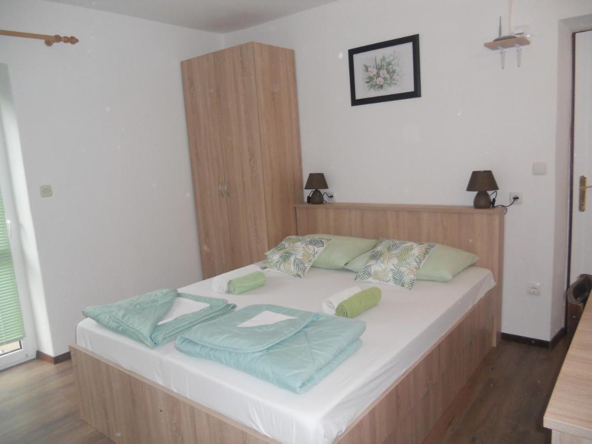 Apartment Supetarska Draga - Donja 5030A エクステリア 写真