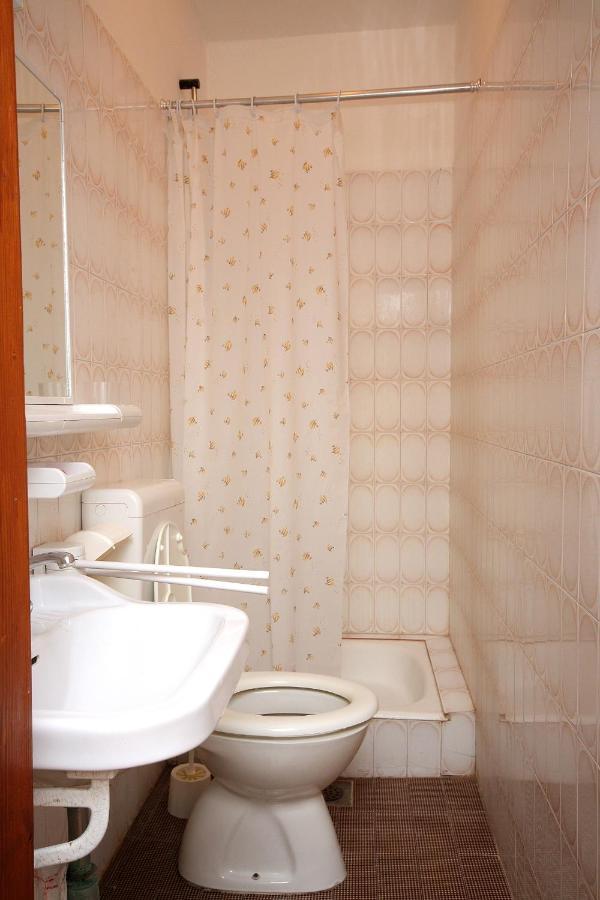 Apartment Supetarska Draga - Donja 5030A エクステリア 写真